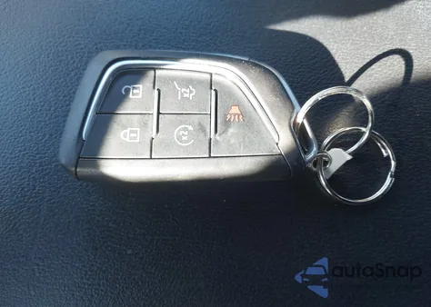 2024 Cadillac Lyriq Luxury W/1Sd from USA, damaged, VIN 1GYKPRRL7RZ128227